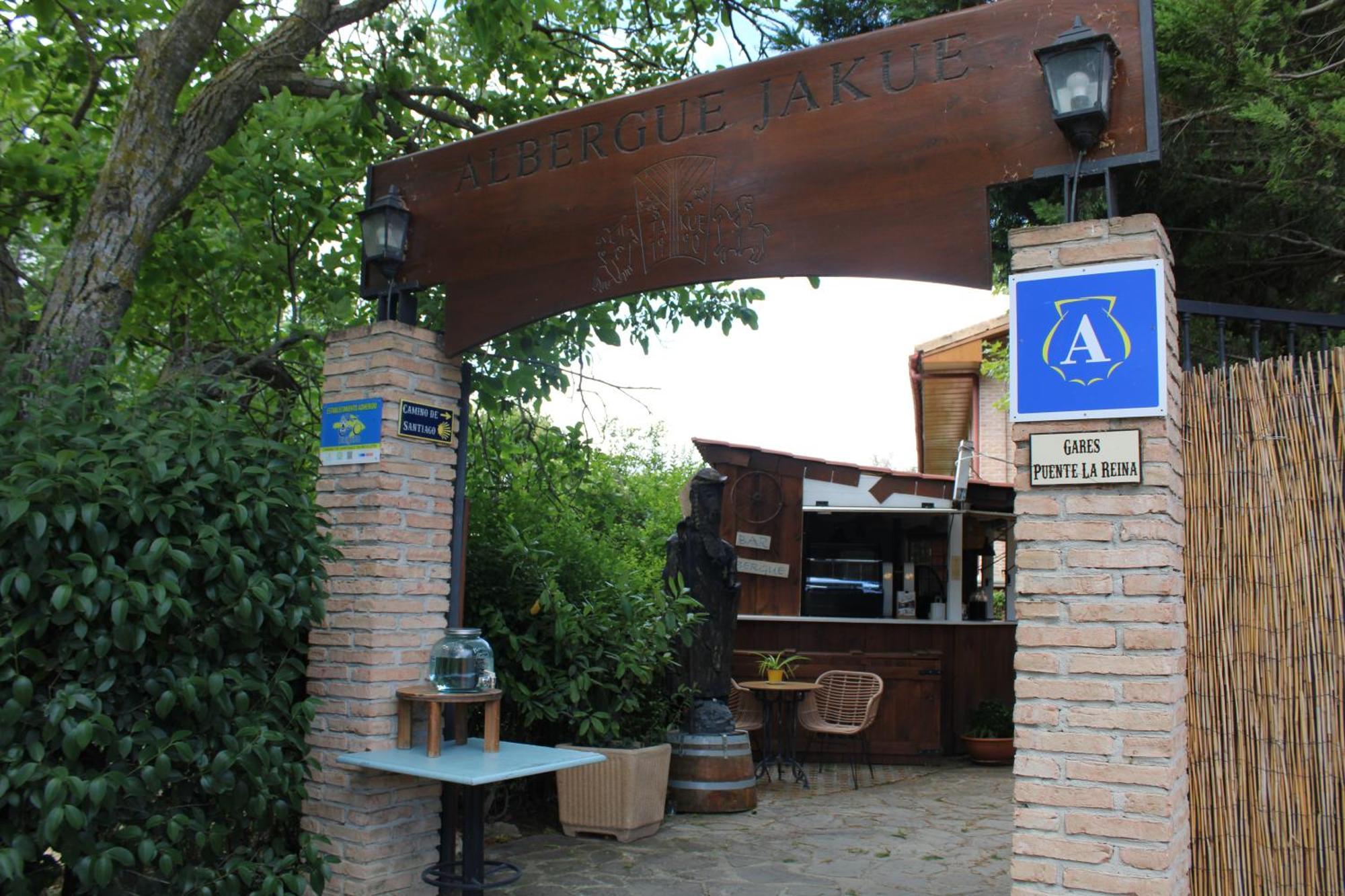 Hostel Jakue *