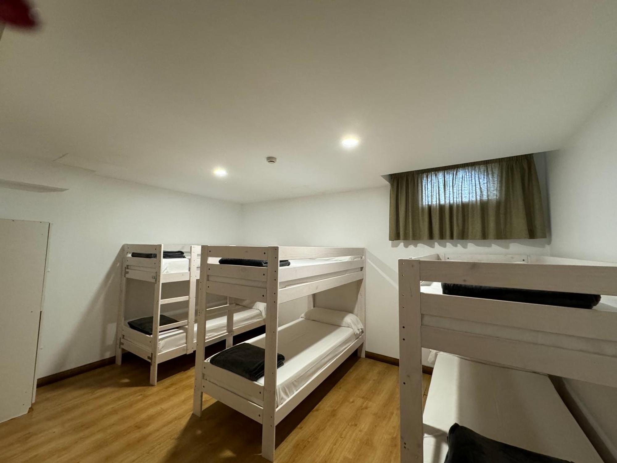 Hostel Jakue *